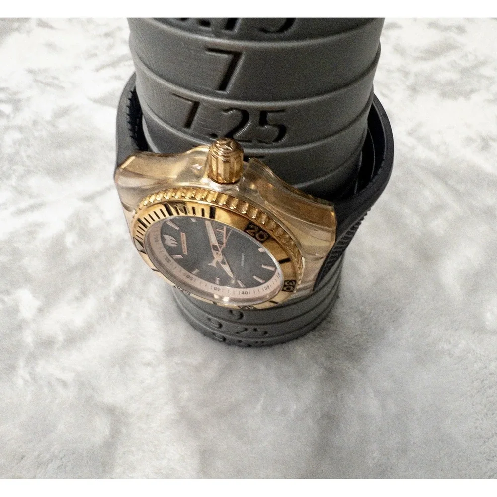 Technomarine cruise monogram